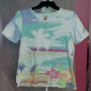 COPY - Womans Christopher & Bank Beach Scene T-shirt Top in a size Medium